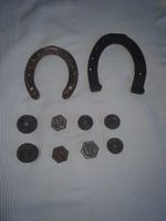 2 Hufeisen + alte Gewichte