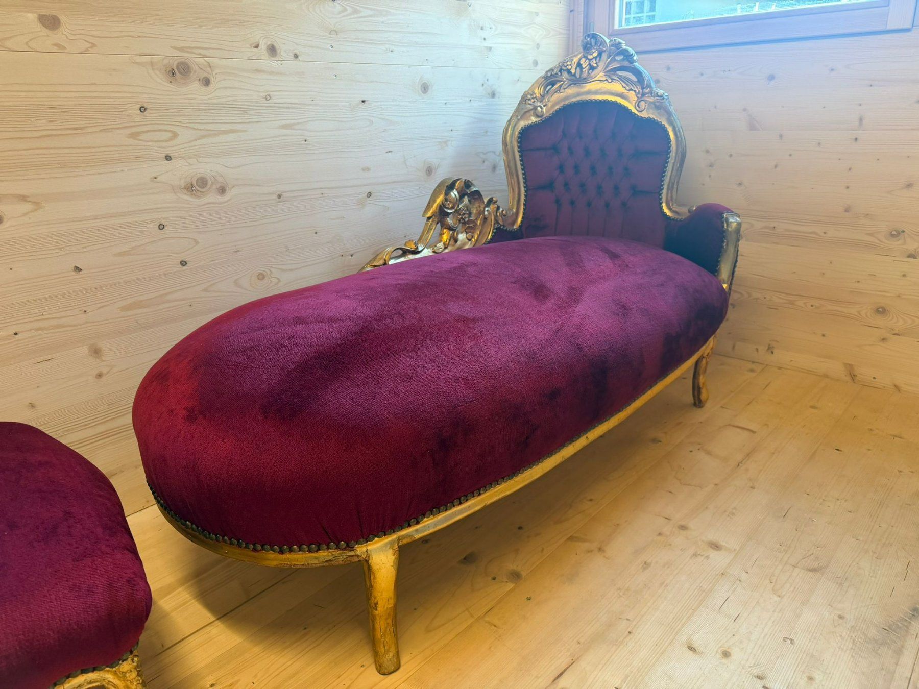 Sedie a sdraio: Récamiere Rot / Liege mit Hocker, Barock Stil – Usato da Kloten venduto da vondoo 3