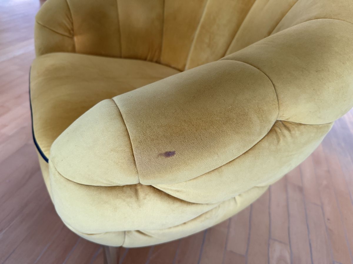 Sessel: Sessel aus Samt, gelb – Gebraucht aus Bassersdorf von lan_6xhw 1