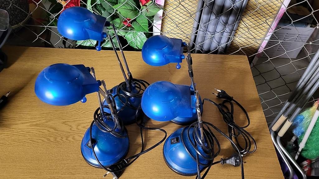 Lampade: Nachttischlampen grau oder blau – Usato da Sarnen venduto da monfur 1