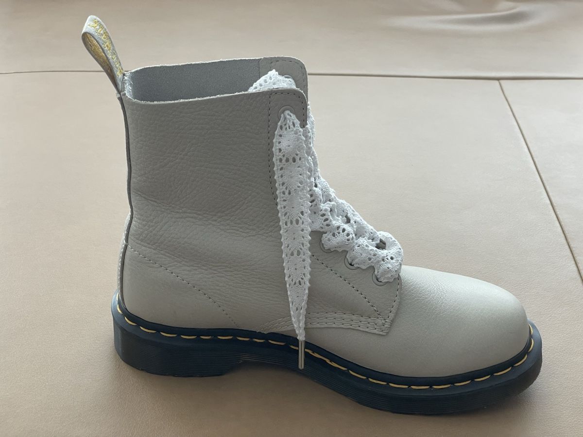 Dr. Martens Scarpe da uomo: Dr. Martens Pascal, Gr. 40, Leder, Cream-Greige – Usato da Corcelles NE venduto da gingerbrain 3