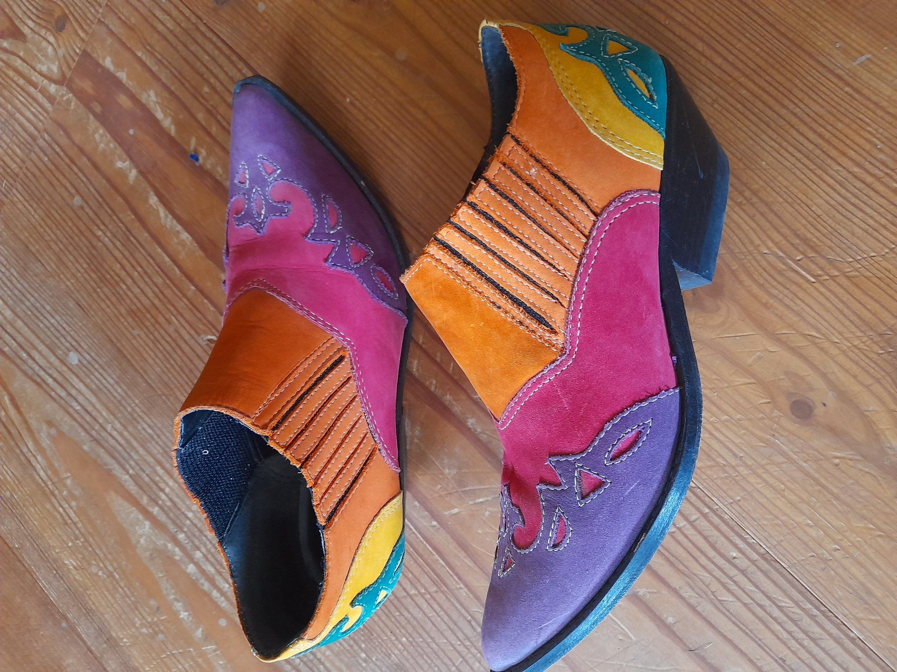 Scarpe da donna: Leder Boots . handmade . alles Leder . Regenbogen . – Usato da Leuggelbach venduto da schmetterlings-fee 1