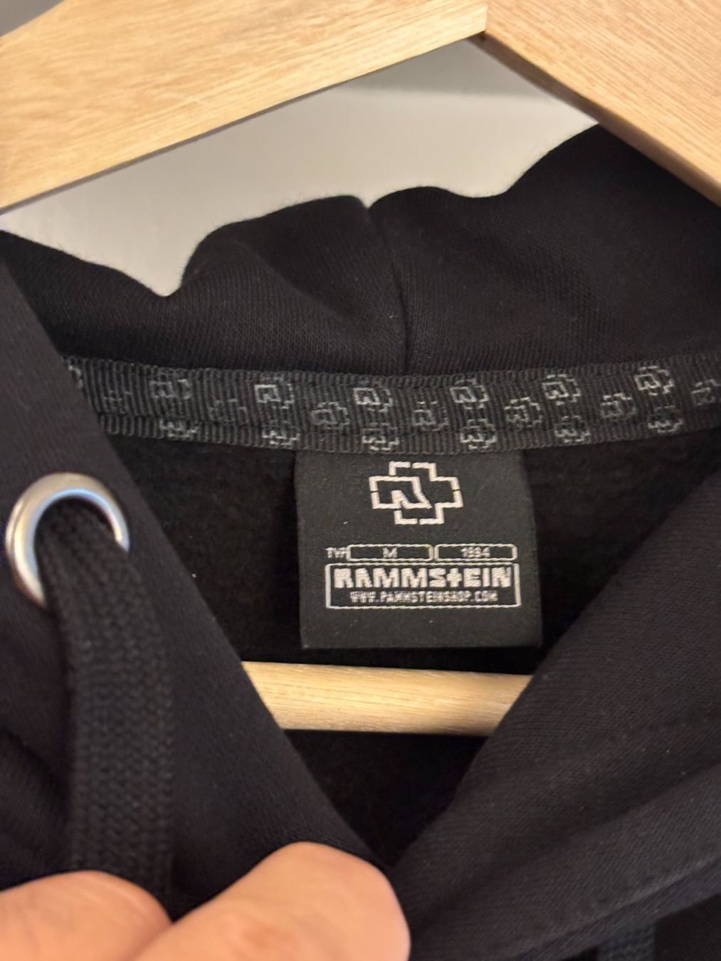 Maglioni & Felpe: Rammstein Hoodie Grösse M – Usato da Chur venduto da FTW1994 1