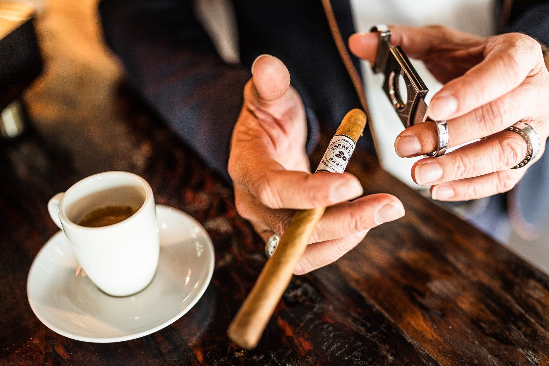 Cibi & Specialità: Berg der Seelen Espresso from Nepal – Nuovo e nell'imballaggio originale da Doppleschwand venduto da Kaffee-Sommelier 1