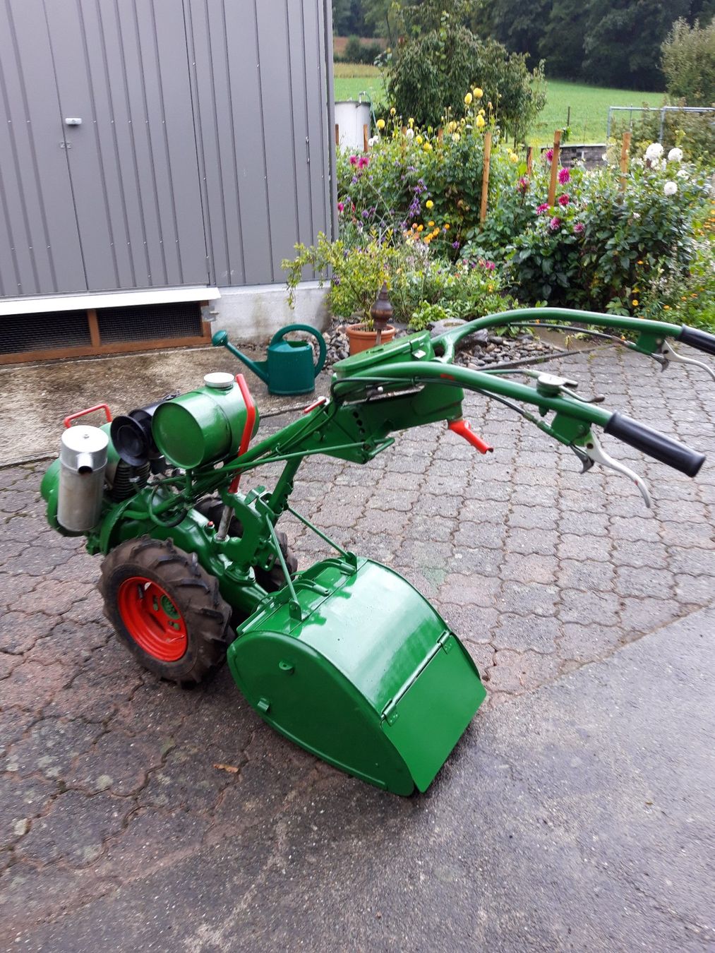 Agria Tutte le macchine: Bodenfräse Agria2600 RL – Usato da Dällikon venduto da Rebo8198