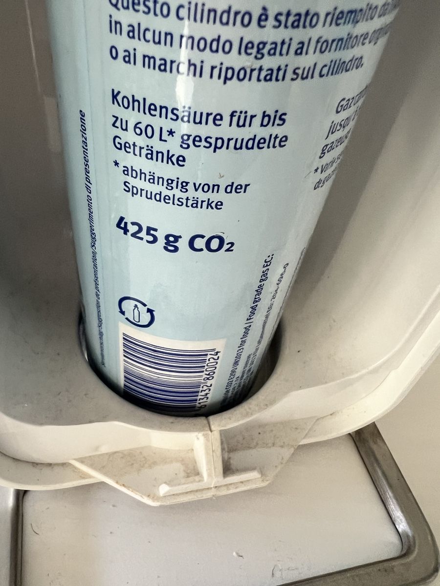 Sodastream Elettrodomestici da cucina: SodaStream Sparkling Water Maker - White, with Bottles! – Usato da Zürich venduto da ginag2684 3