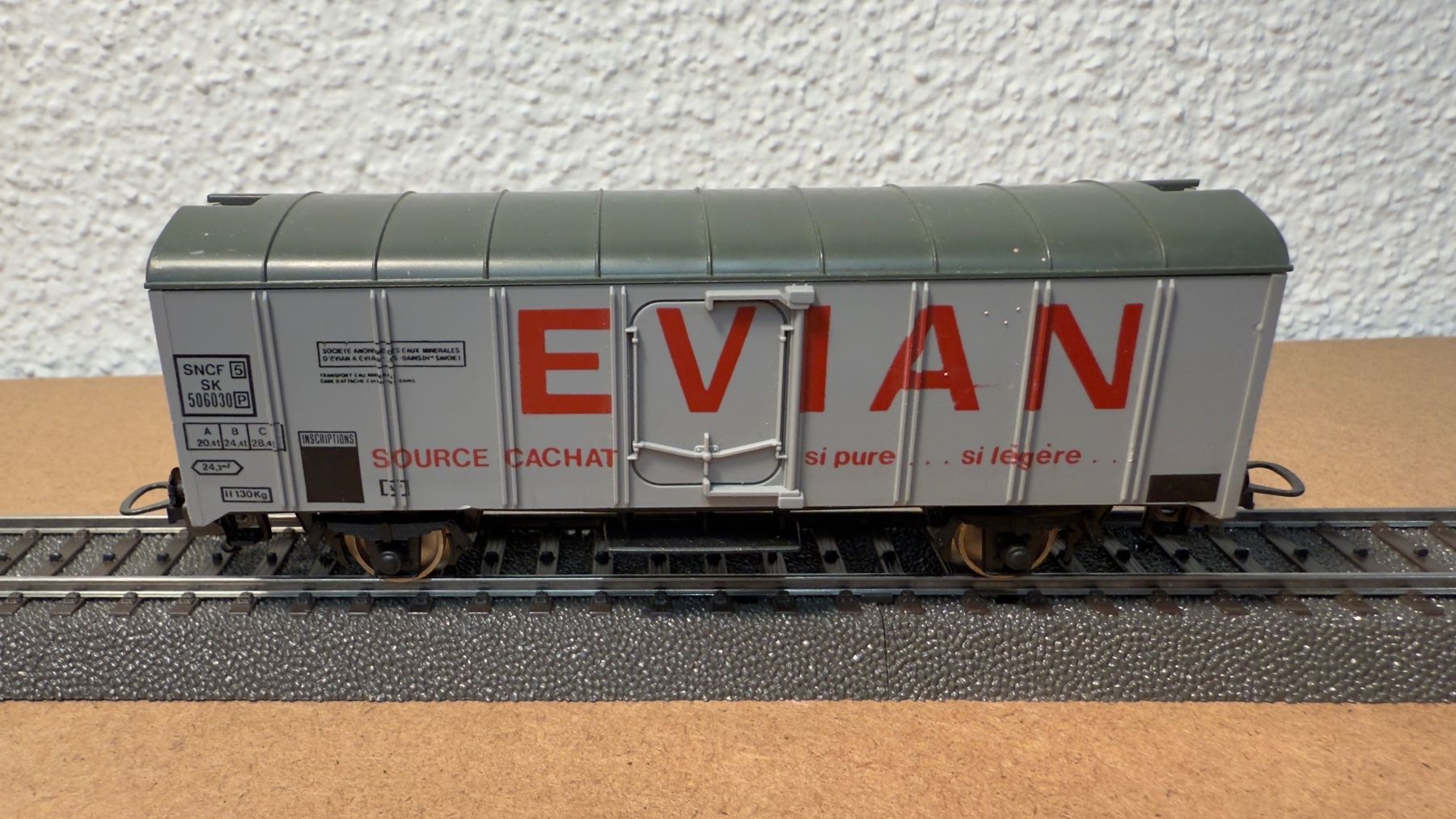 Liliput Modellini di ferrovie: Liliput Evian Gepäckwagen H0 / DC – Usato da Windlach venduto da Kelebra 6