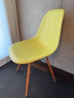 ORIGINAL VITRA EAMES PLASTIC SIDECHAIR STUHL TOP DESIGN 4 x