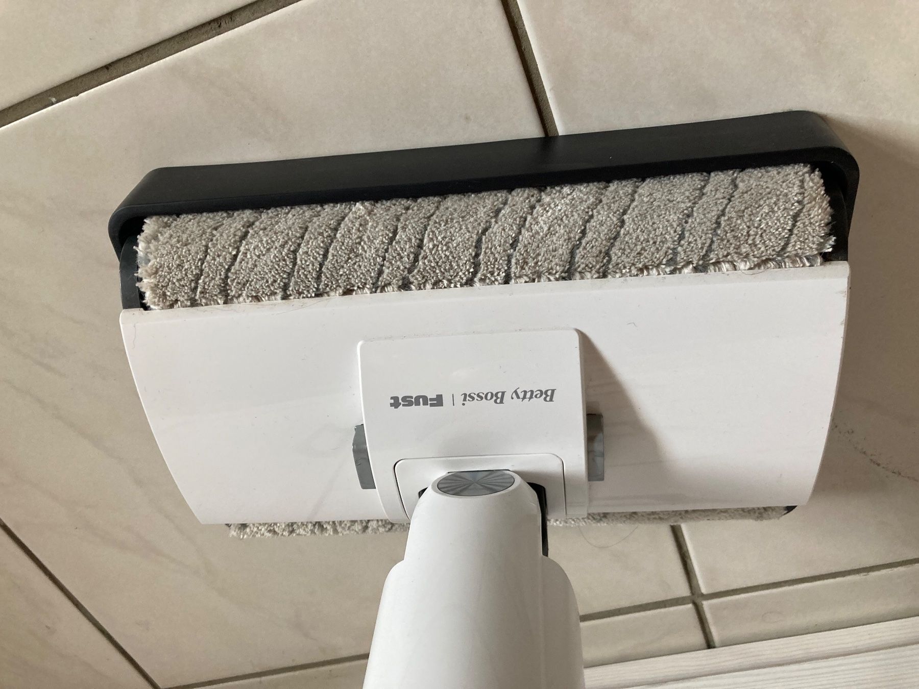 Tutte le macchine: Akku Bodenreiniger – Usato da Frümsen venduto da Goepe 5