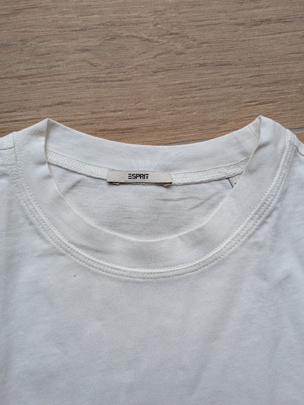 Esprit Top: Esprit T-Shirt Grösse XS – Nuovo (secondo la descrizione) da Eschenbach SG venduto da SanFranciscoCalifornia 1