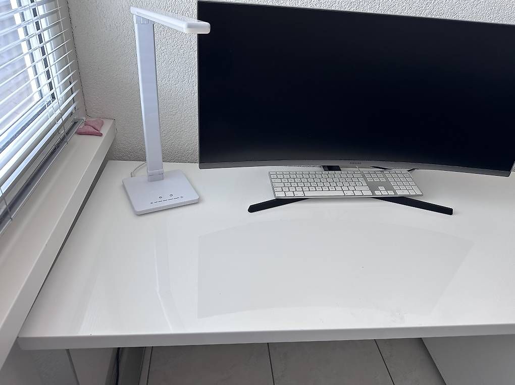 Bureaux: Bürotisch weiss glänzend mit Korpus  – D'occasion à Hägendorf par AdlerTom 5