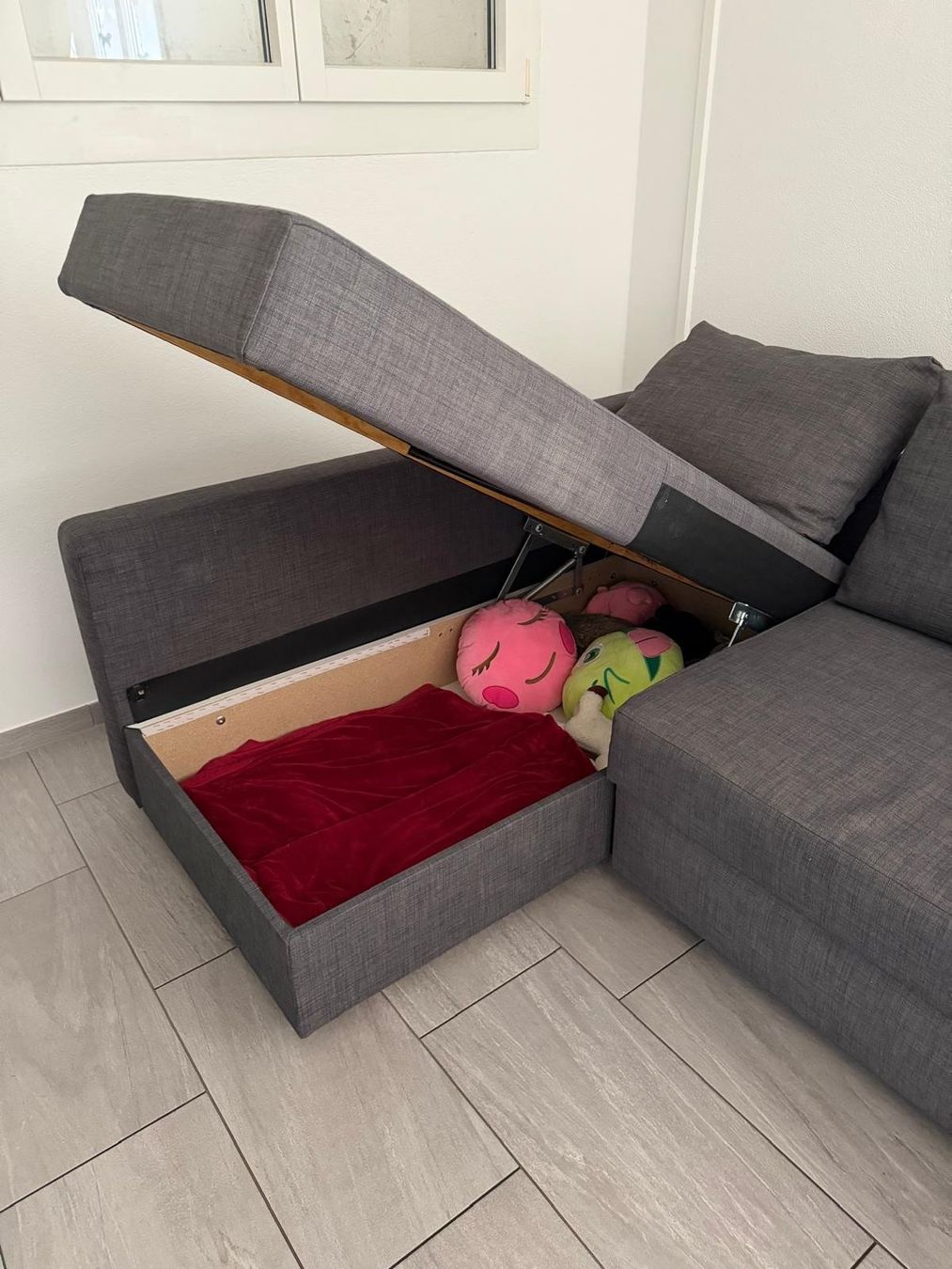 Ikea Divani: 3-er Bettsofa mit Récamiere links – Usato da Wettswil venduto da Gecko0809 2