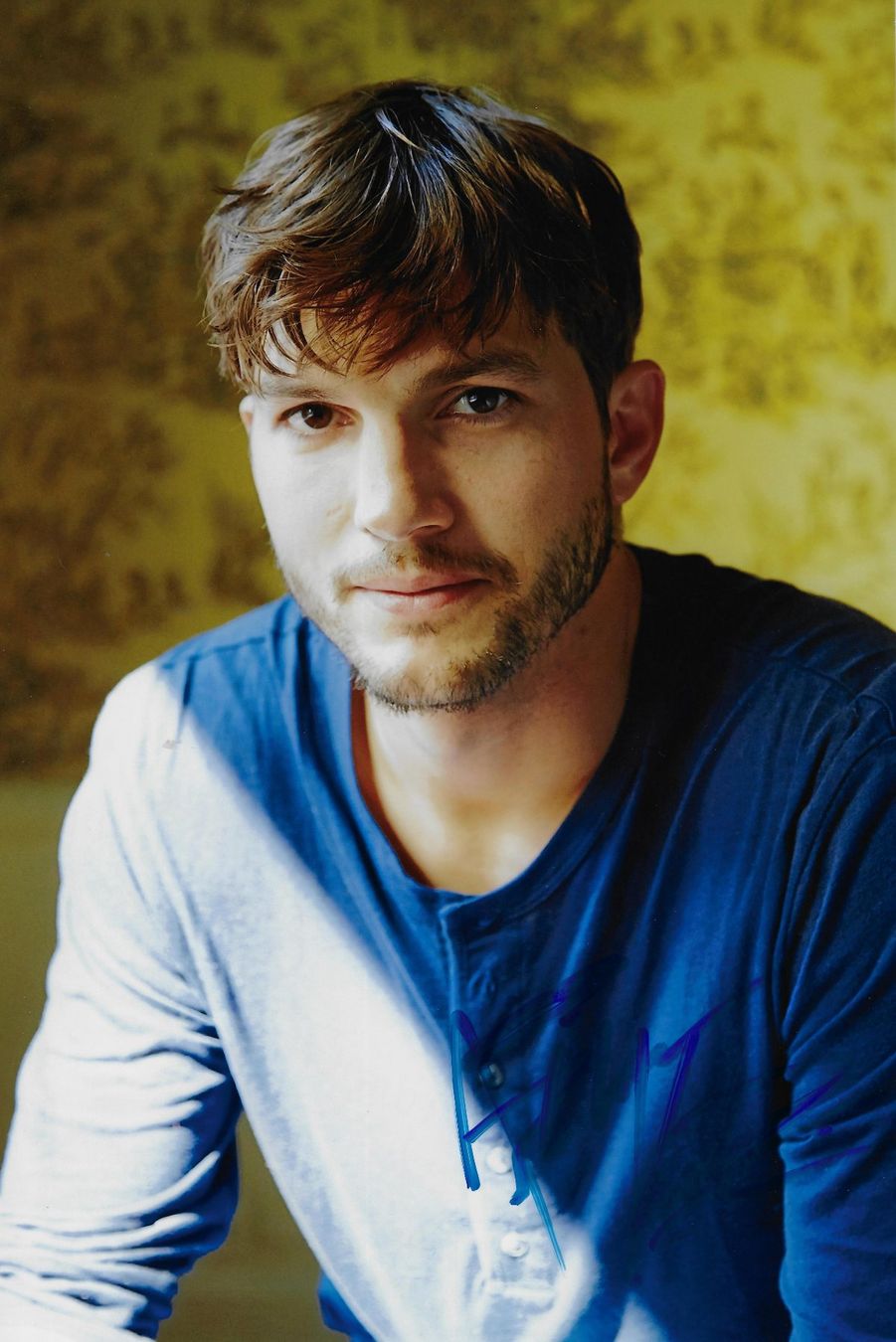 Autografi: Original Autogramm Ashton Kutcher (Foto A4) – Usato da Ziefen venduto da Dancer99