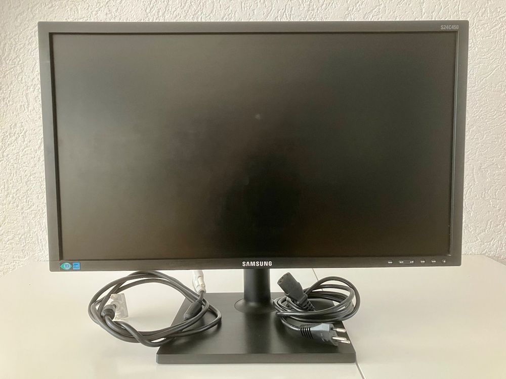 Samsung 24 Zoll Monitor | Kaufen auf Ricardo