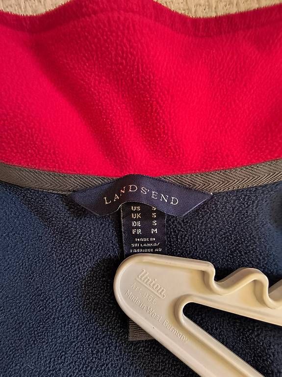 Vestes: Land's End - Softshell-Jacke, Gr. S, rot – D'occasion à Allschwil par droledezebre 2