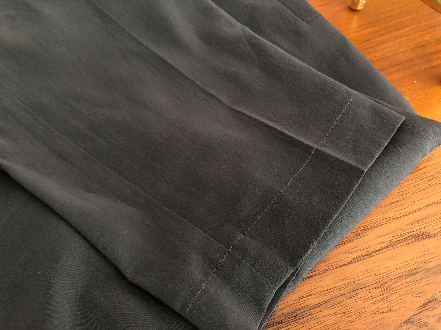Brunello Cucinelli Hosen: Brunello Cucinelli Hose aus Seide – Gebraucht aus Basel von Kalleskaviar 4