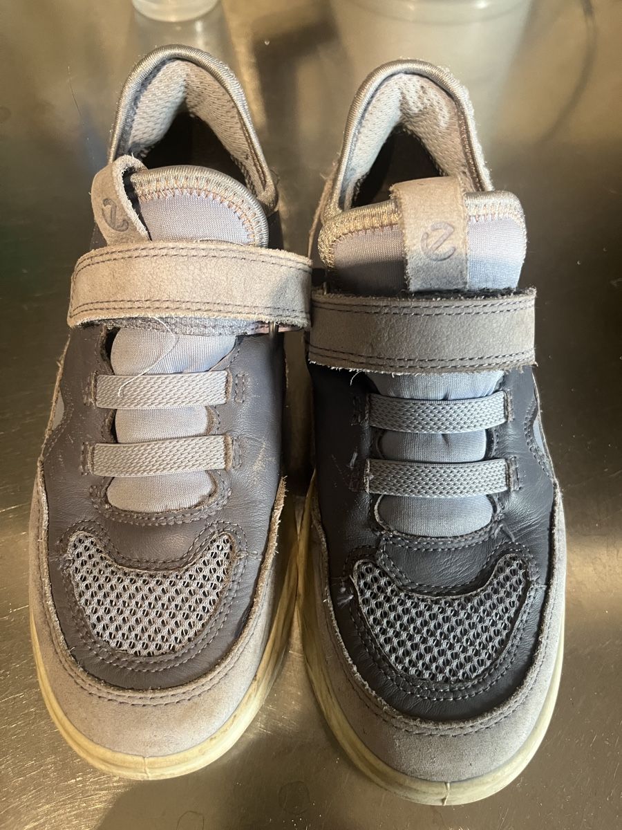 Ecco Schuhe für Jungen: Ecco Sneaker Kinder Schuhe Gr. 33 – Gebraucht aus Baden von Mi0