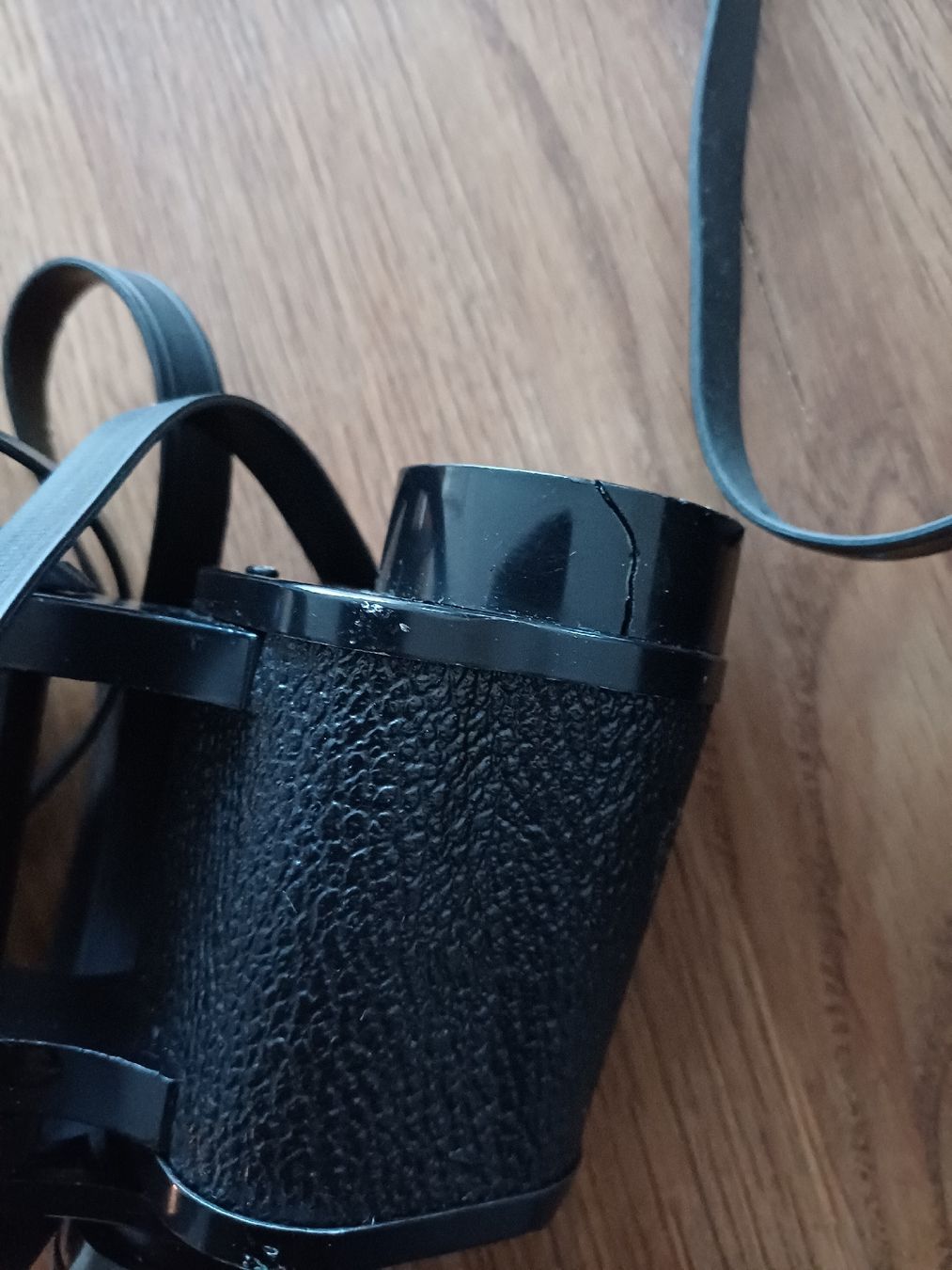 Binocoli: Feldstecher 8x30 mit Tasche,  – Usato da Zuckenriet venduto da Res. 3