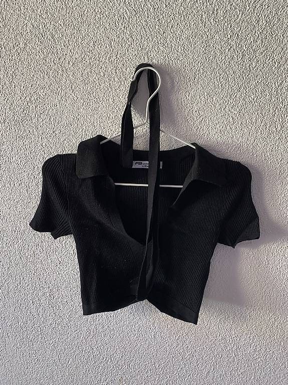 T-shirt: Schwarzes Shirt zum Binden – Usato da Wahlen b. Laufen venduto da Jeanine_T 3