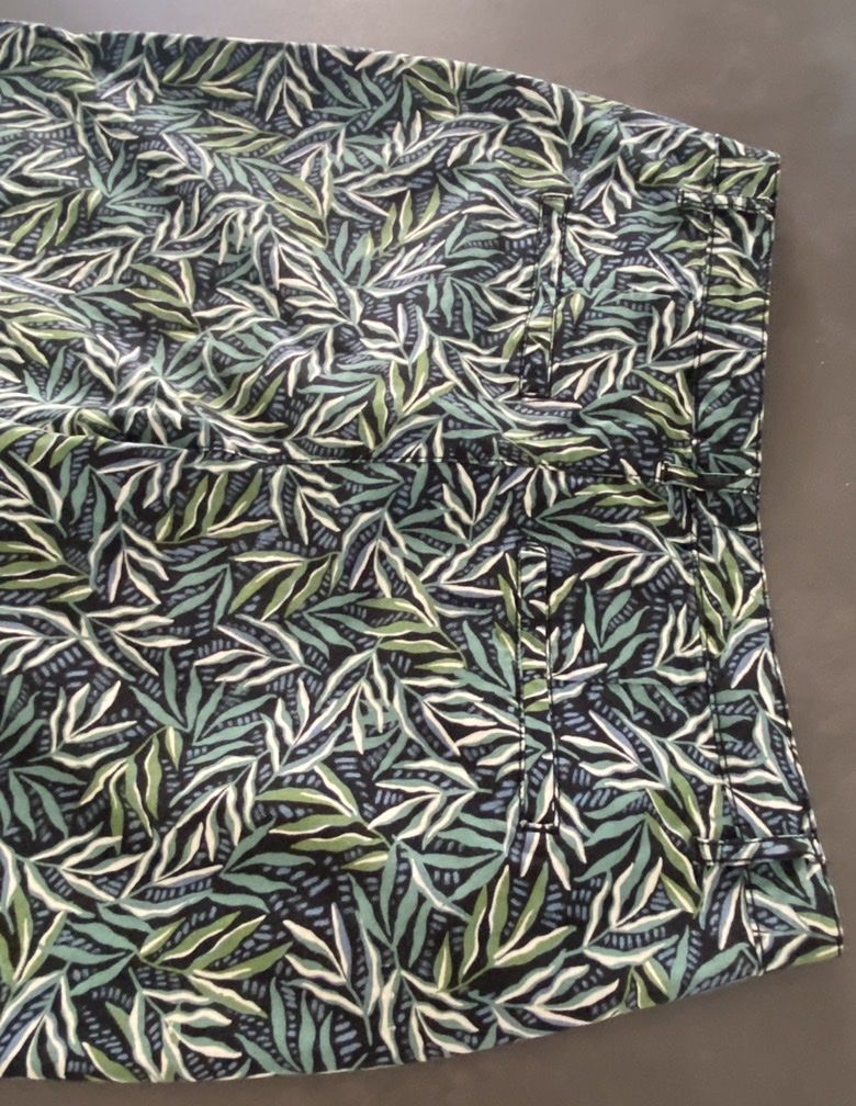 Pantaloni: pantalon chino coton stretch à motifs ton vert Cache-Cache – Usato da Granges VS venduto da avm_mj7b 1