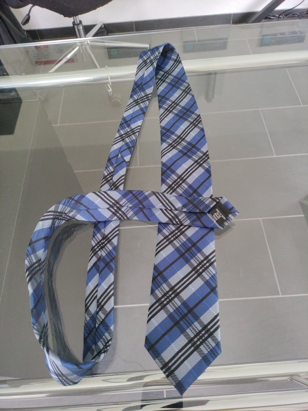 Cravatte: Cravate - Bleu et gris – Usato da Avry-devant-Pont venduto da OBoss 1