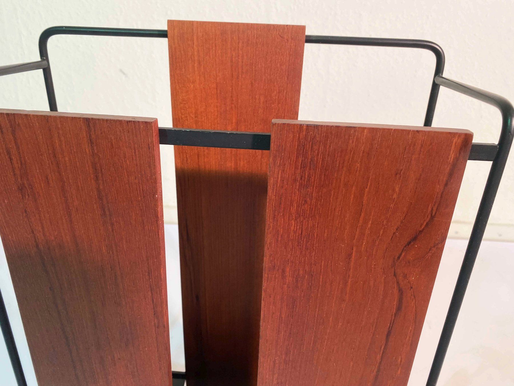 Altri mobili per ufficio: Teak Schirmständer Midcentury – Usato da Beringen venduto da Kultgut