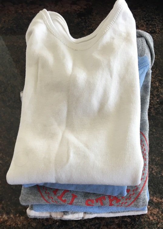 Lotti & Set di vestiti: 5x Baby-Bodies (62) – Usato da Grüningen venduto da tienda100