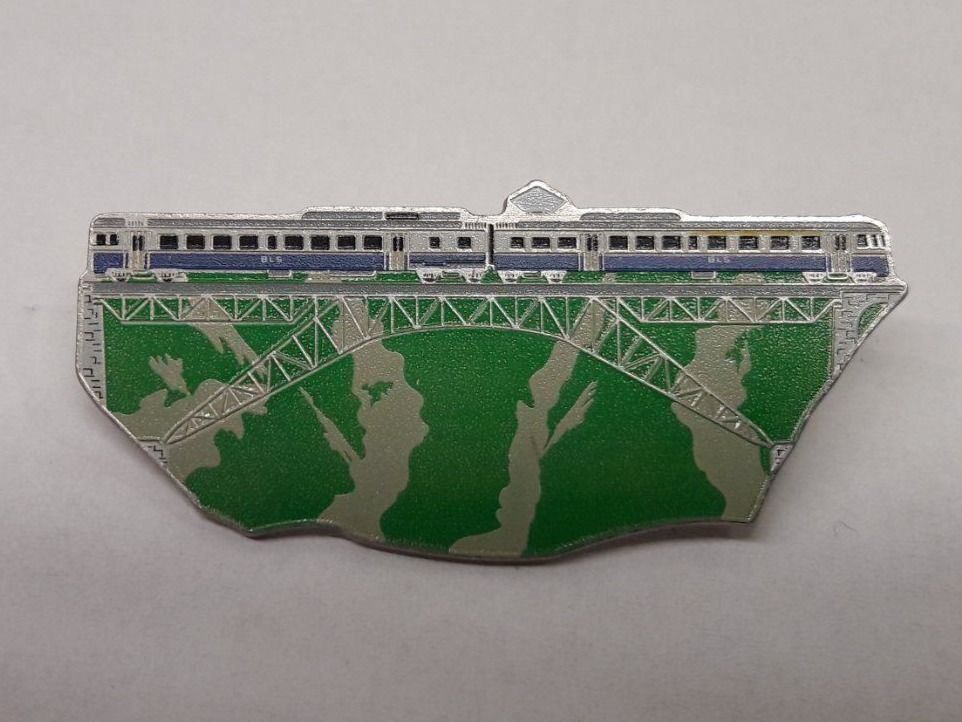 Placchette & Badge: Pin's : BLS rame ABDe 4/8 sur Bietschtal – Usato da Buttes venduto da Cafe2005