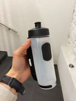 Nike Trinkflasche mit Henkel