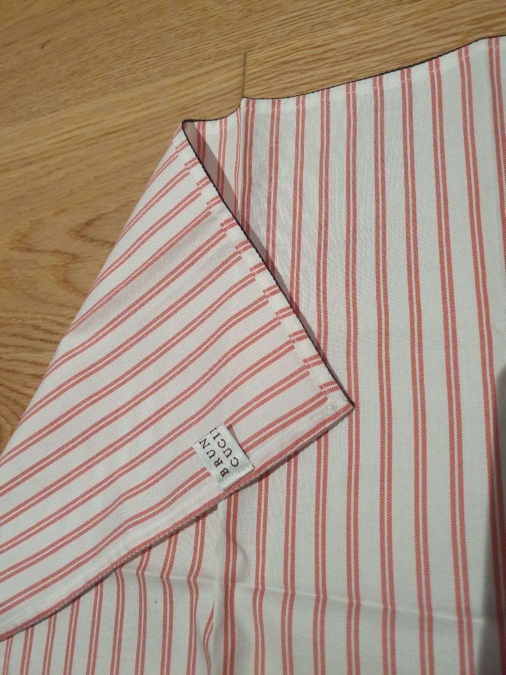 Brunello Cucinelli Altro in  Abbigliamento & Accessori: Brunello Cucinelli, Einstecktuch, Pochettli, Neuwertig – Nuovo (secondo la descrizione) da Winterthur venduto da Sjull 1