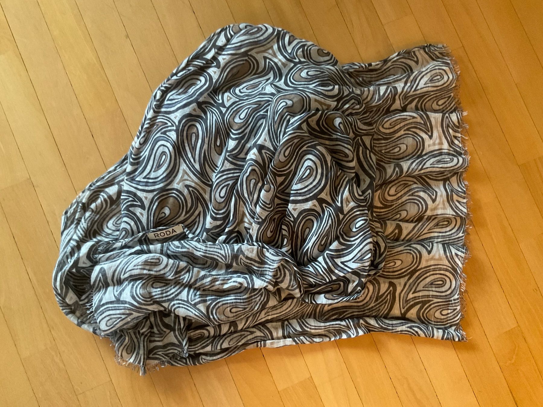 Foulard & Sciarpe: Roda - Altea sciarpa/stole – Usato da Breganzona venduto da Madame65