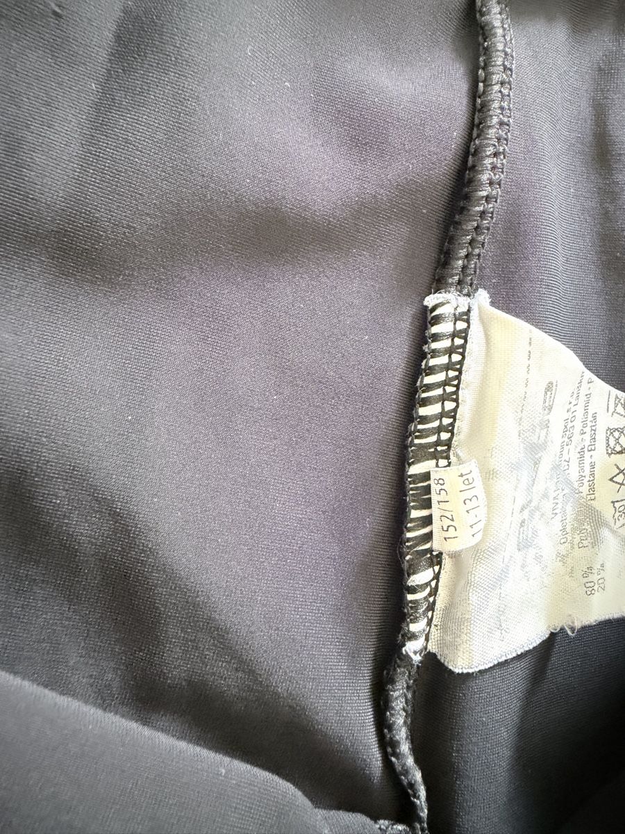 Pantaloni: Velo Shorts Gr. 152/158 – Usato da Brüttisellen venduto da Ayersa 4
