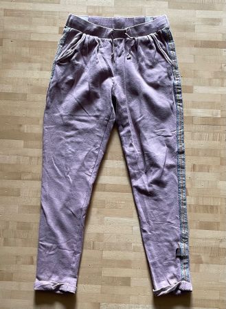 Coole Mädchen Stoffhose Gr. 134 für 9 Jahre- Lilalaune