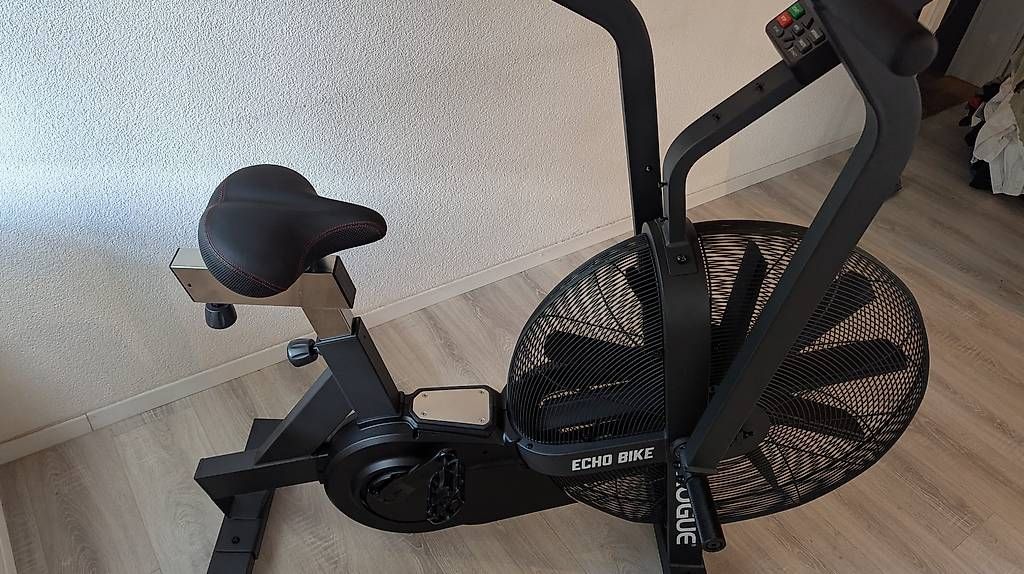 Hometrainer: Rogue Echo Bike V3.0 – Nuovo e nell'imballaggio originale da Fischenthal venduto da fab_vq56 2