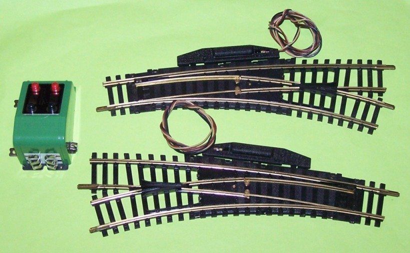 Fleischmann Modellini di ferrovie: Fleischmann H0 6047: 2x Bogenweichen elektr. P.2,7 mm + 6920 – Usato da Brüttisellen venduto da Rentner44zh 1
