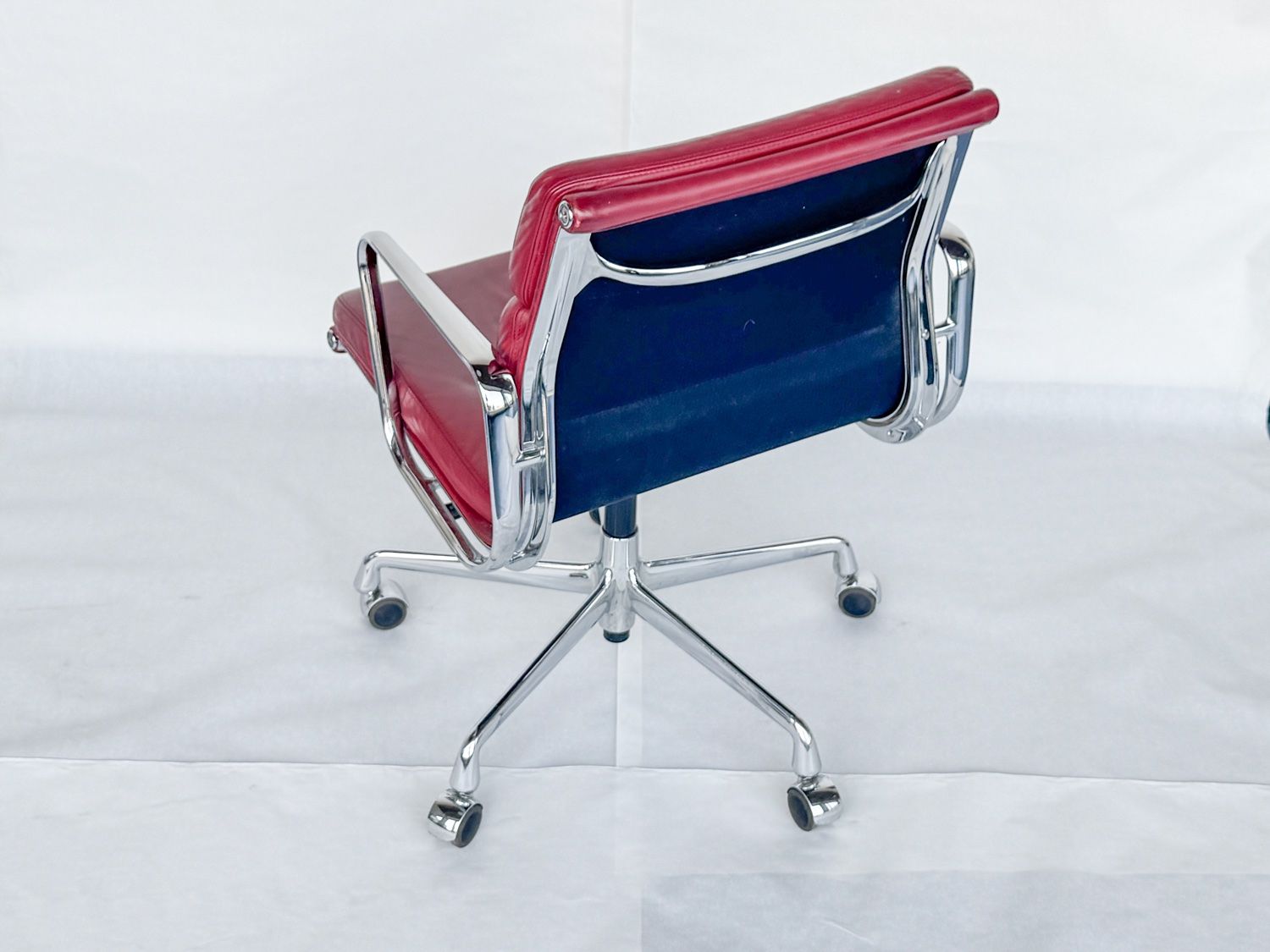 Eames Poltrone: Charles Eames, Ray Eames - Office chair EA 217 Soft Pad – Usato da Zürich venduto da 300pirx 1