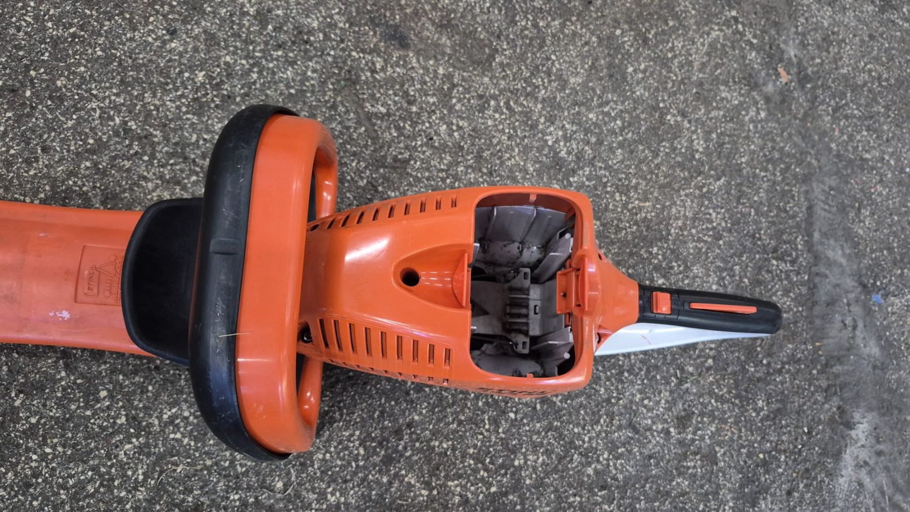 Stihl Tutte le macchine: Stihl Heckenschere MSA 86 – Usato da Niederwil AG venduto da Maeder_AG 4
