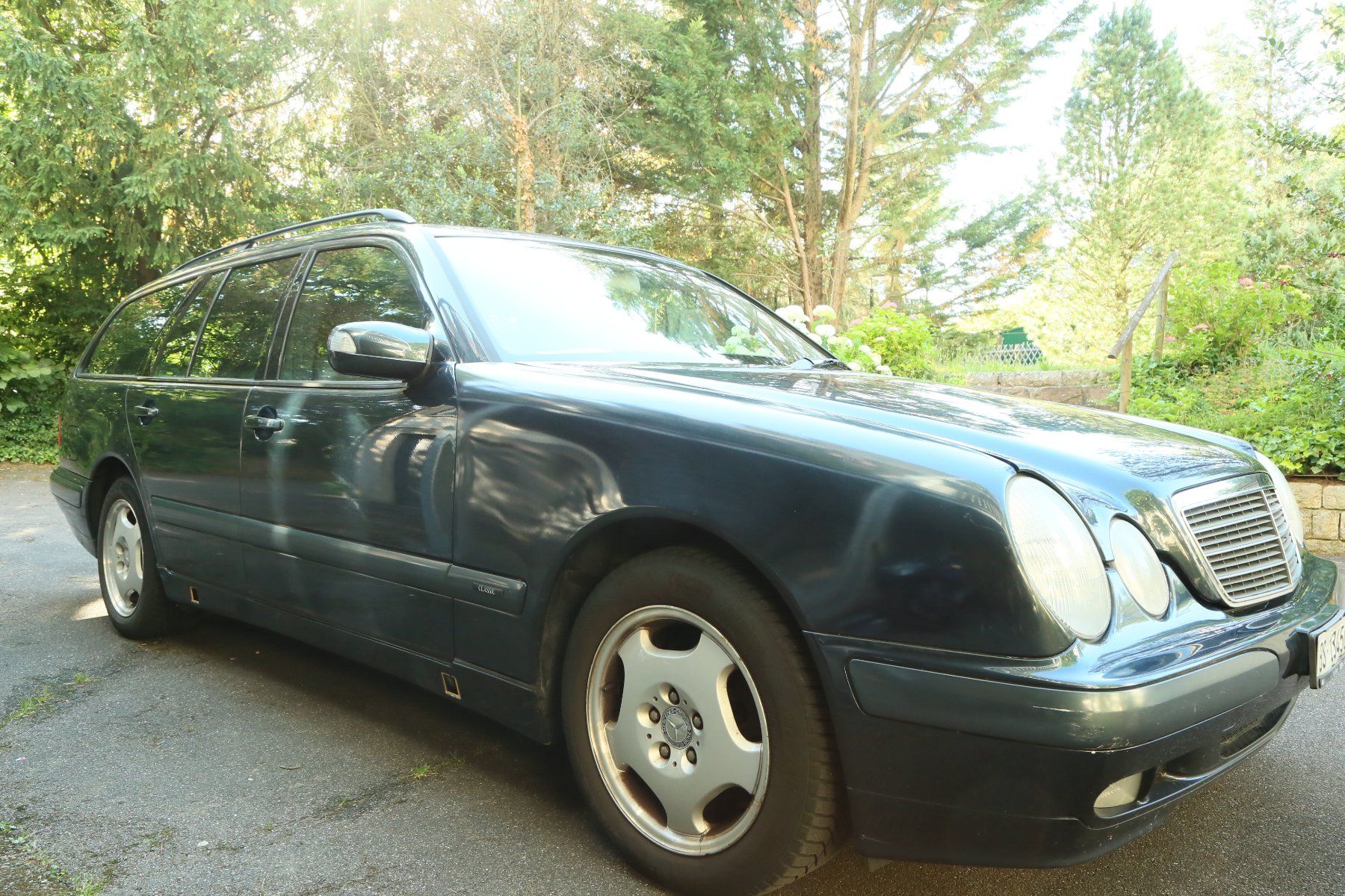 Mercedes-Benz Automobili: E-Klasse w210 Jg2001 – Usato da Basel venduto da jacobian3 5