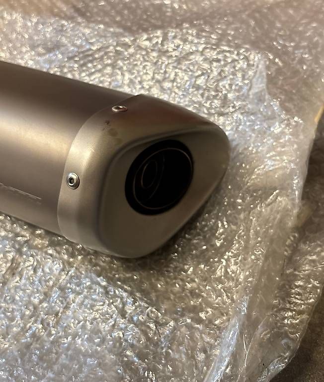 Sistemi di scarico: Yamaha R6 Rj15 Auspuffendtopf – Usato da Luzern venduto da Lalo_ 2