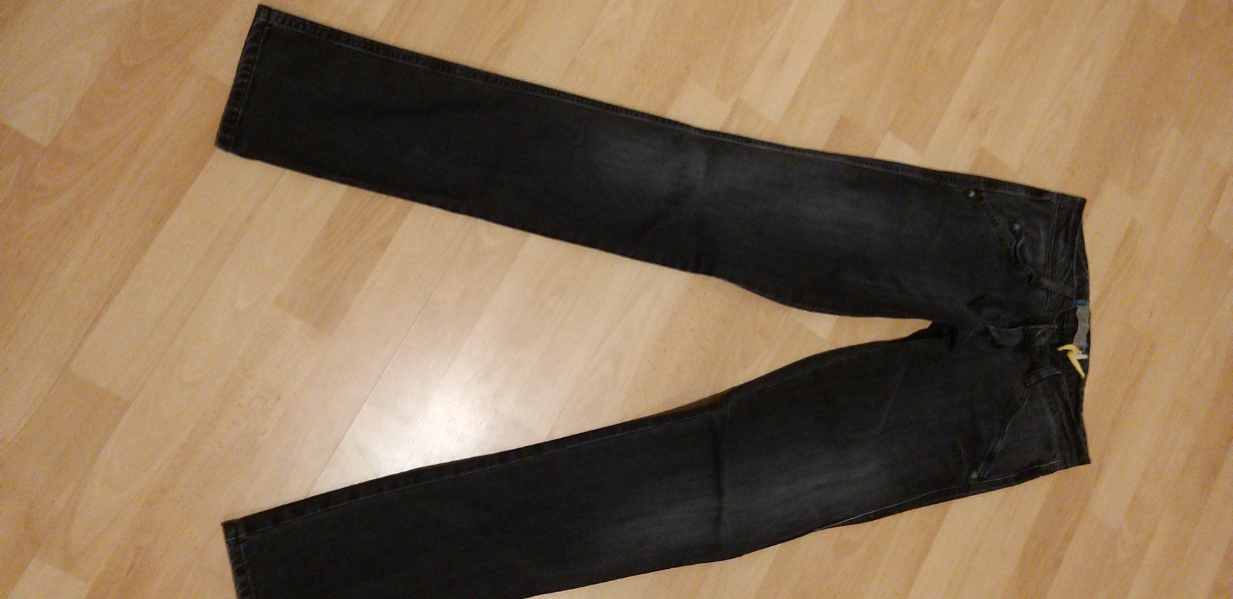 Roxy Jeans: Jeans ROCY DENIM gr. 27 – Usato da Gommiswald venduto da Cyndi5