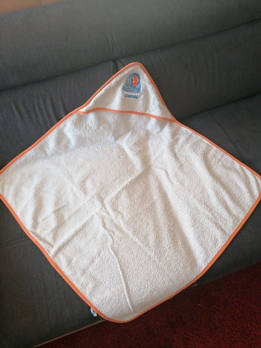 Teli da bagno: Kaputzen Babybadetuch – Usato da Huttwil venduto da happy-82