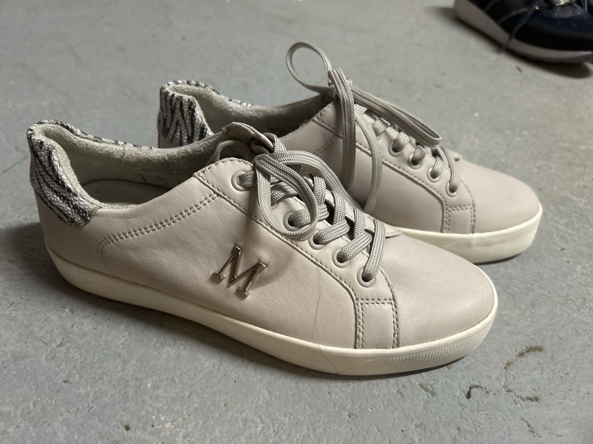 Chaussures femmes: Schuhe Mona Gr 38 – Neuf (Voir description) à Zürich par Tamplino