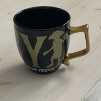 Harry Potter Tasse /Dobby / mit Gold Henkel