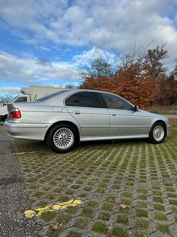 Autos: BMW E39 520i Automatik 2001  – Gebraucht aus ostermundigen von Chizoz 2