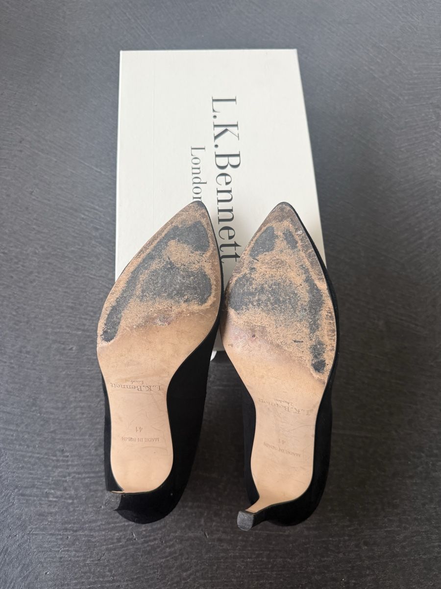 Scarpe da donna: L.K. Bennett Black Suede Heels Size 41 – Usato da Basel venduto da zestrila 2