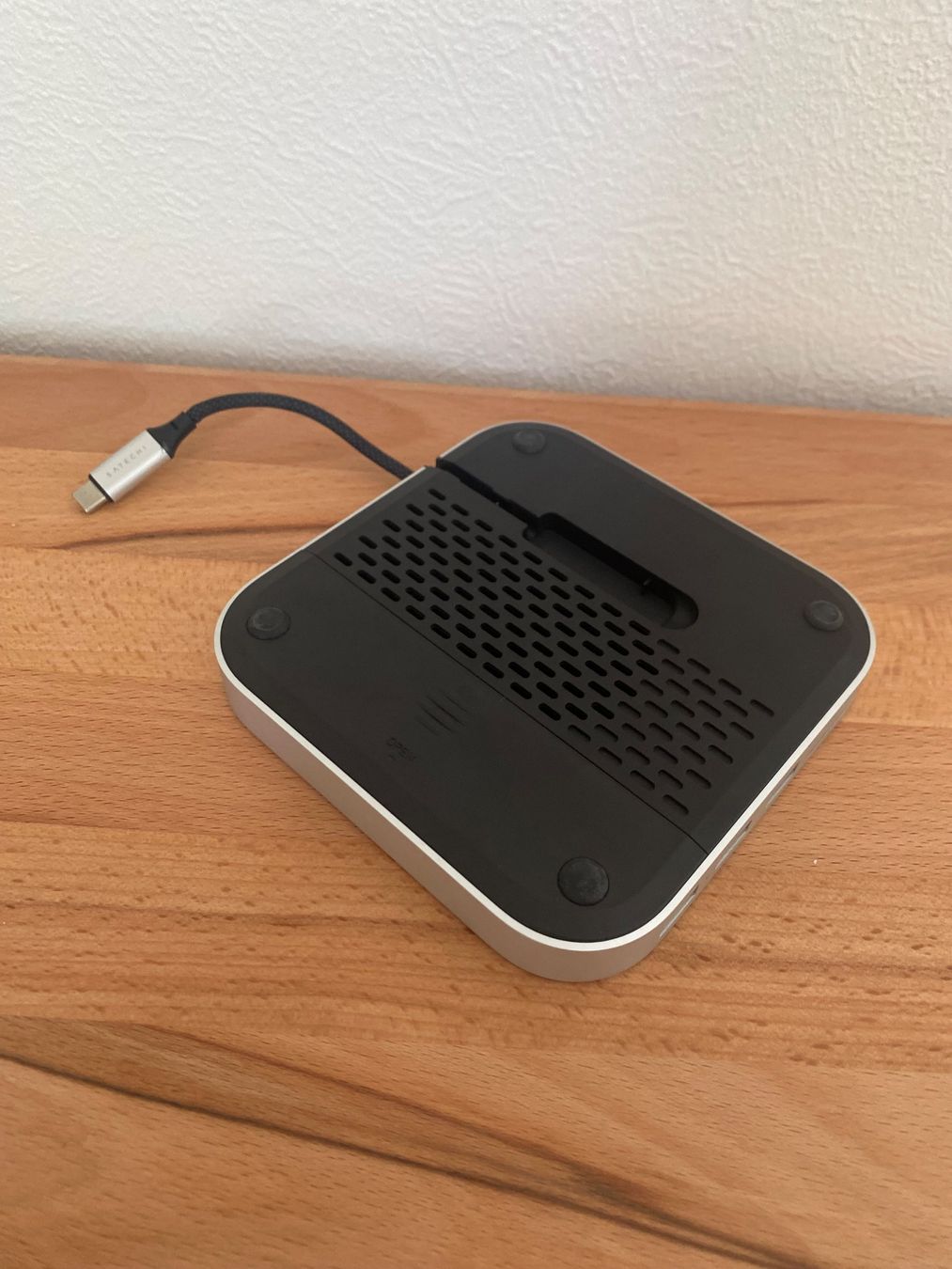 Satechi Docking station: Satechi Stand Hub für Mac Mini – Usato da Beckenried venduto da and_b729 2