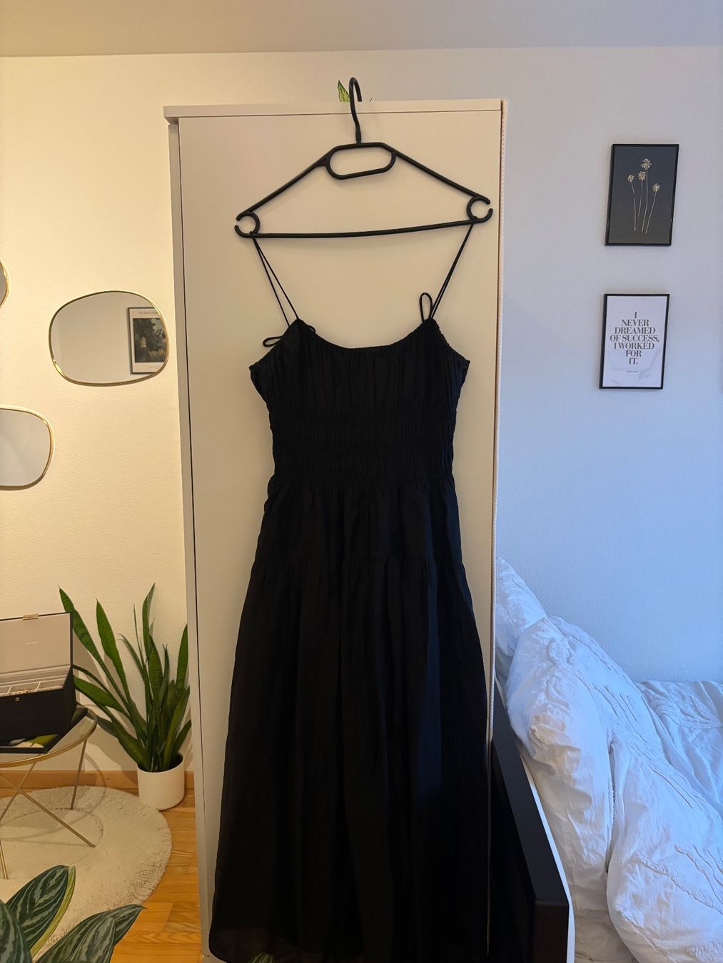 Other Stories Robes: Schwarzes Maxikleid – D'occasion à Zürich par hue_82qd