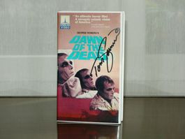 George Romero's Dawn of the Dead VHS / Signiert / Zombie