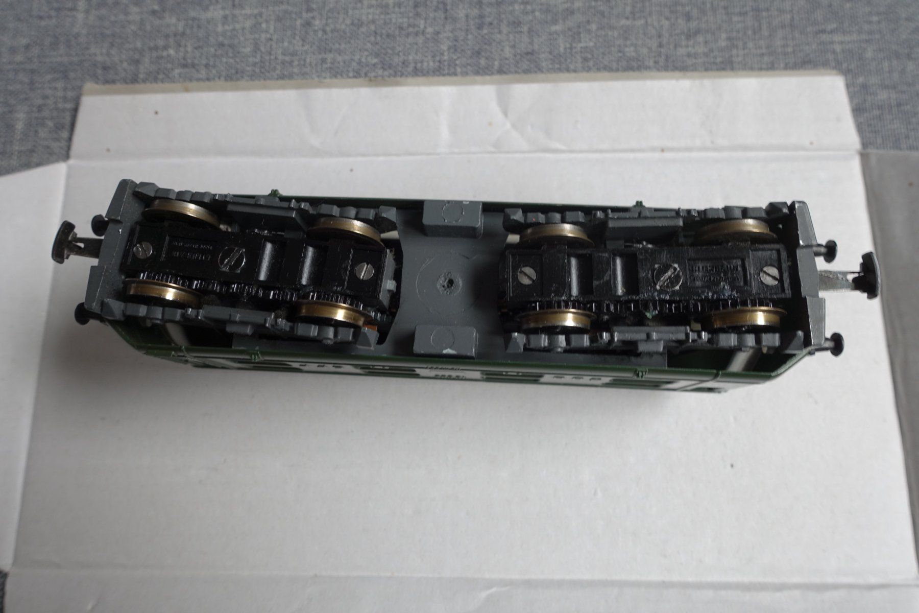 Kleinbahn Modelleisenbahnen: KLEINBAHN SBB Re 4/4 - HO, DC analog – Gebraucht aus Wallbach von Sarrows 5