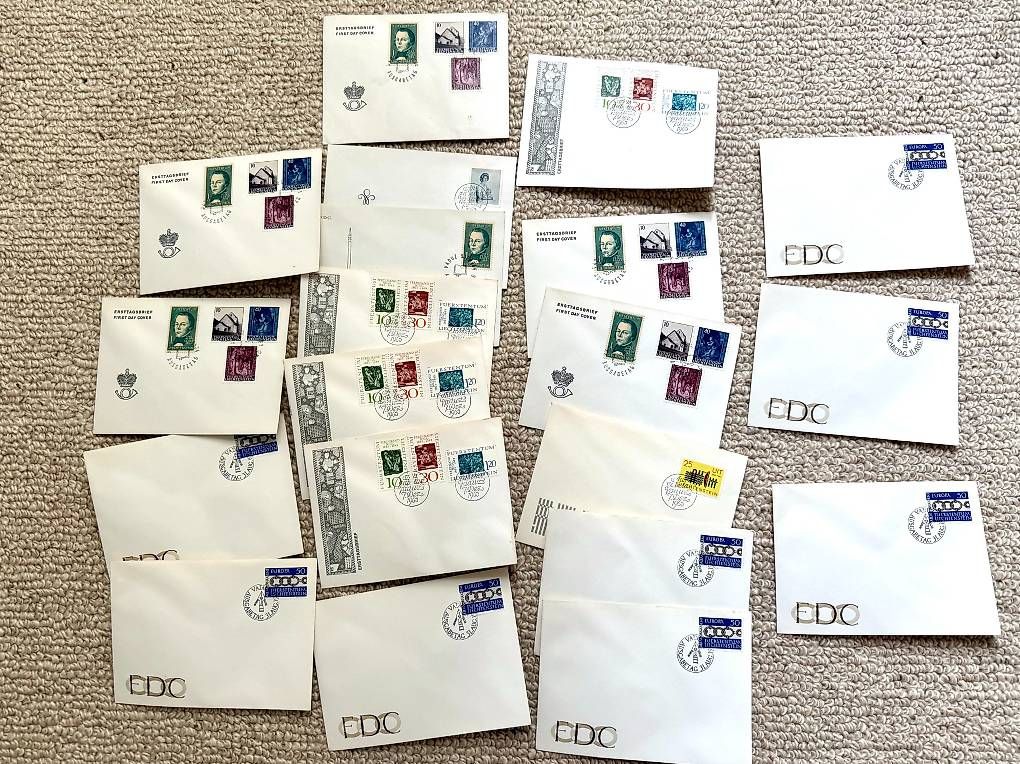 Tutti i francobolli: 20 FDC Liechtenstein – Usato da Lausanne venduto da Rapido